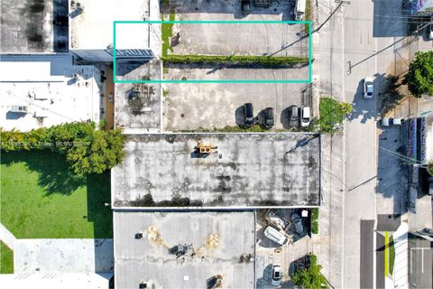 523 NW 28th St Miami FL 33127