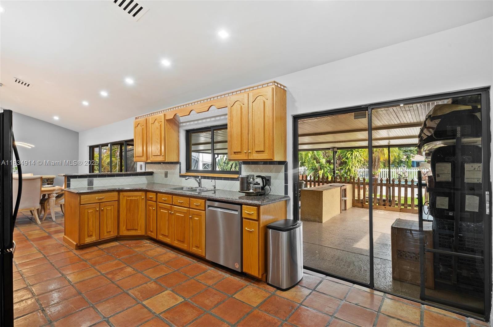 FLA FRUIT LANDS CO - Residential