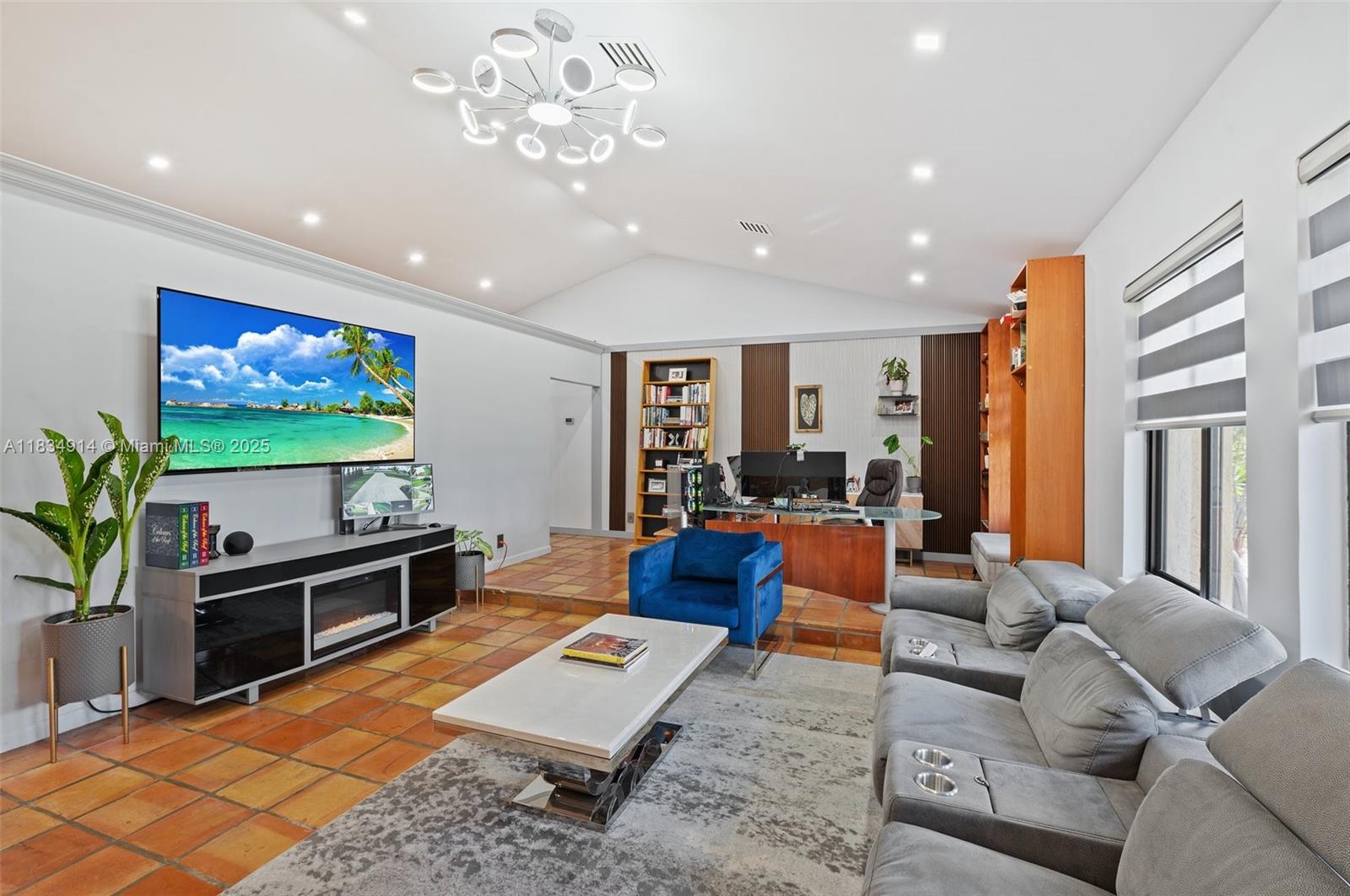 FLA FRUIT LANDS CO - Residential