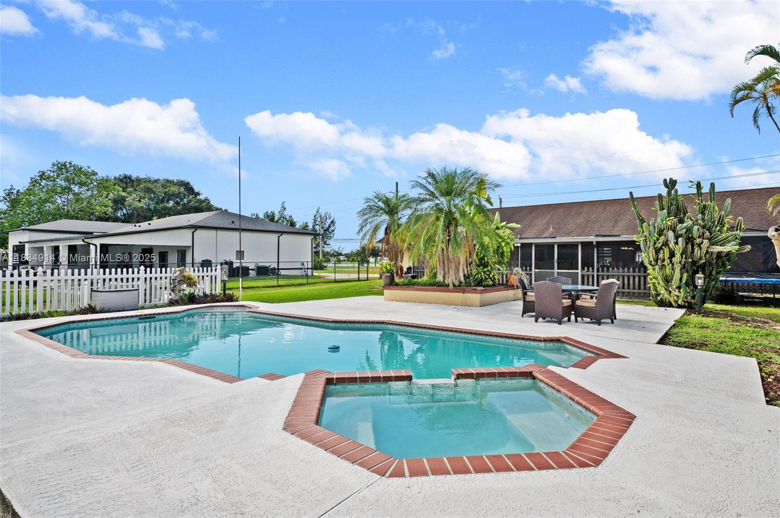 FLA FRUIT LANDS CO - Residential