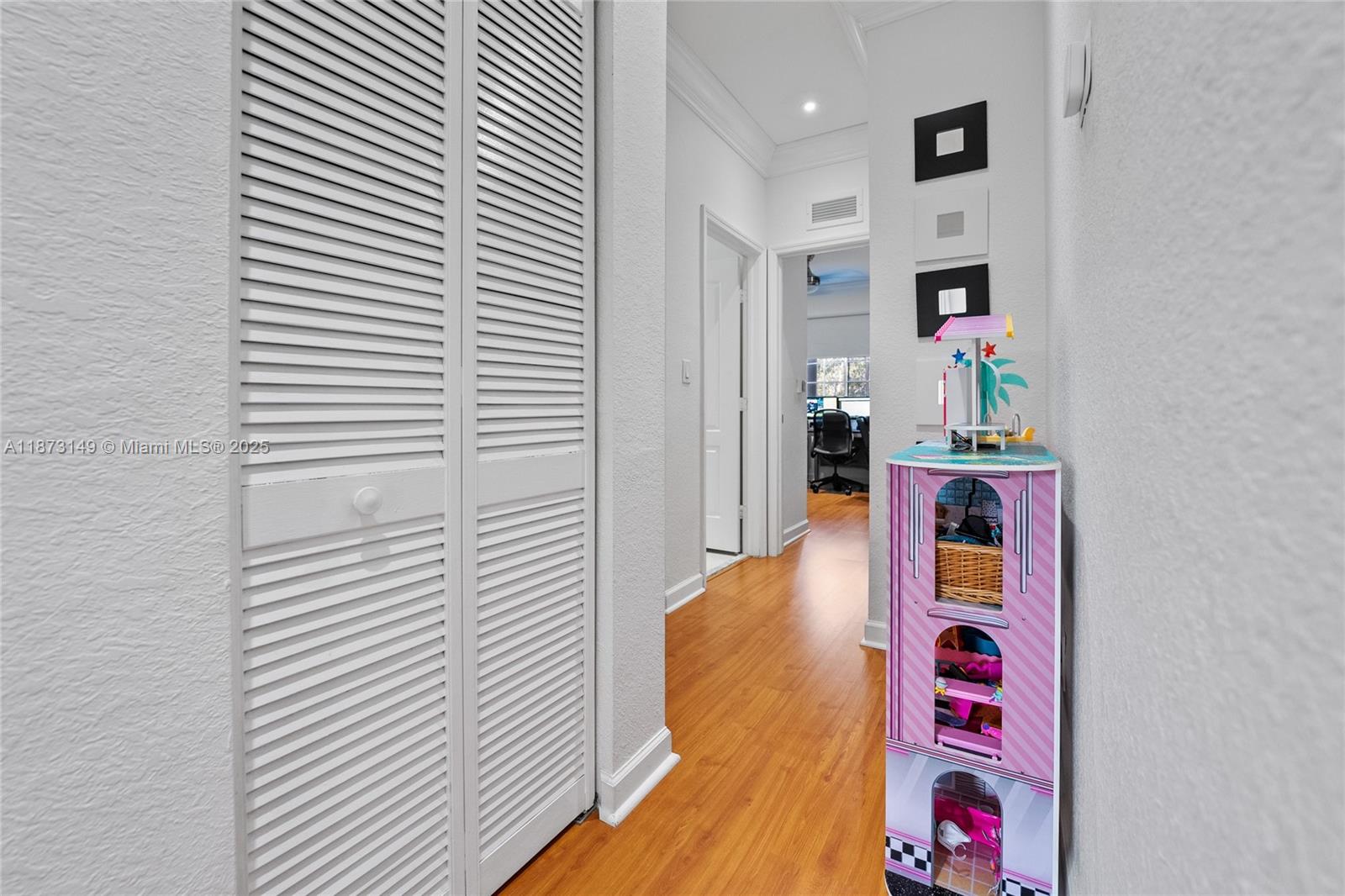 SANTA BARBARA - Residential