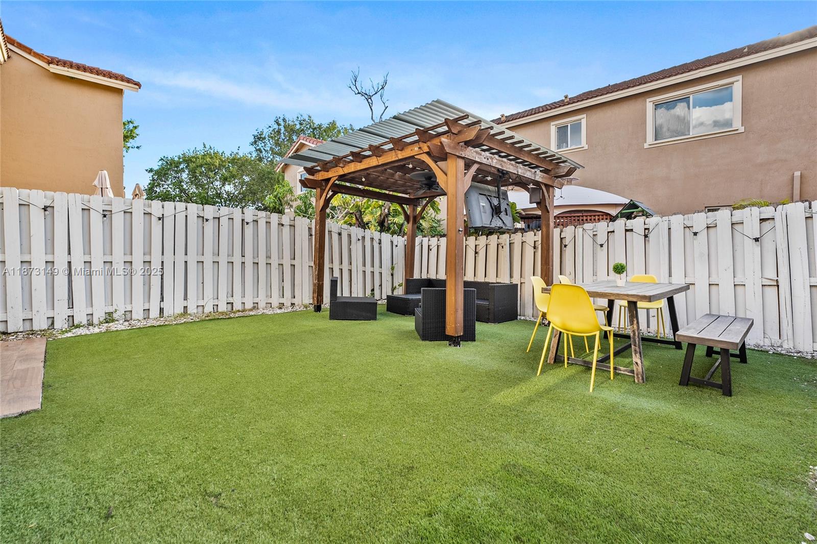 SANTA BARBARA - Residential