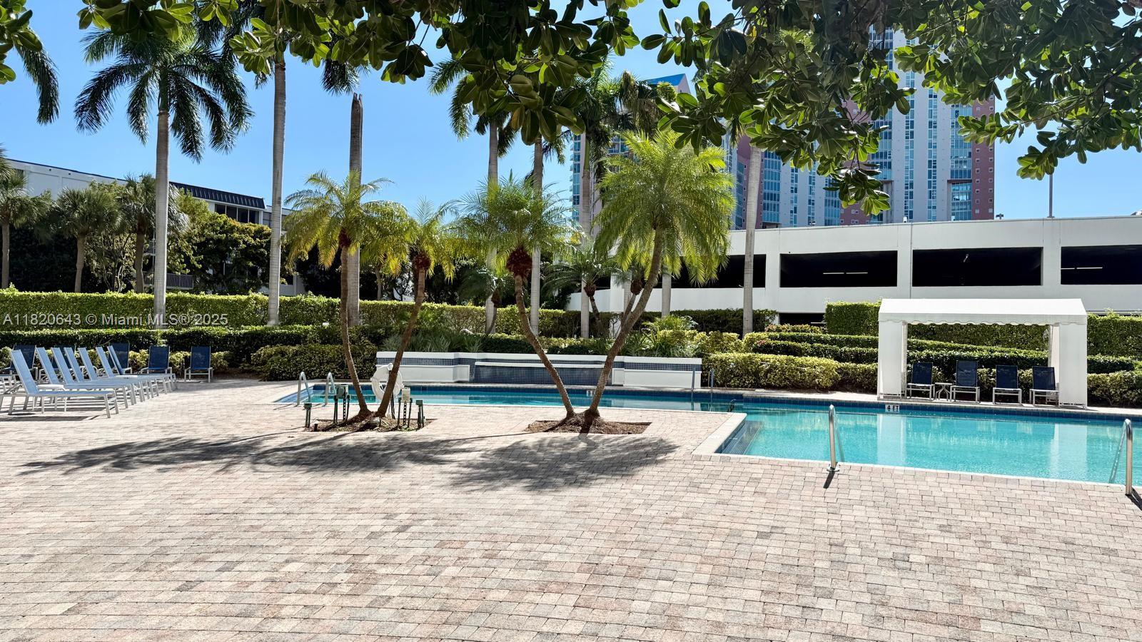 PARC CENTRAL AVENTURA EAS - Residential Lease