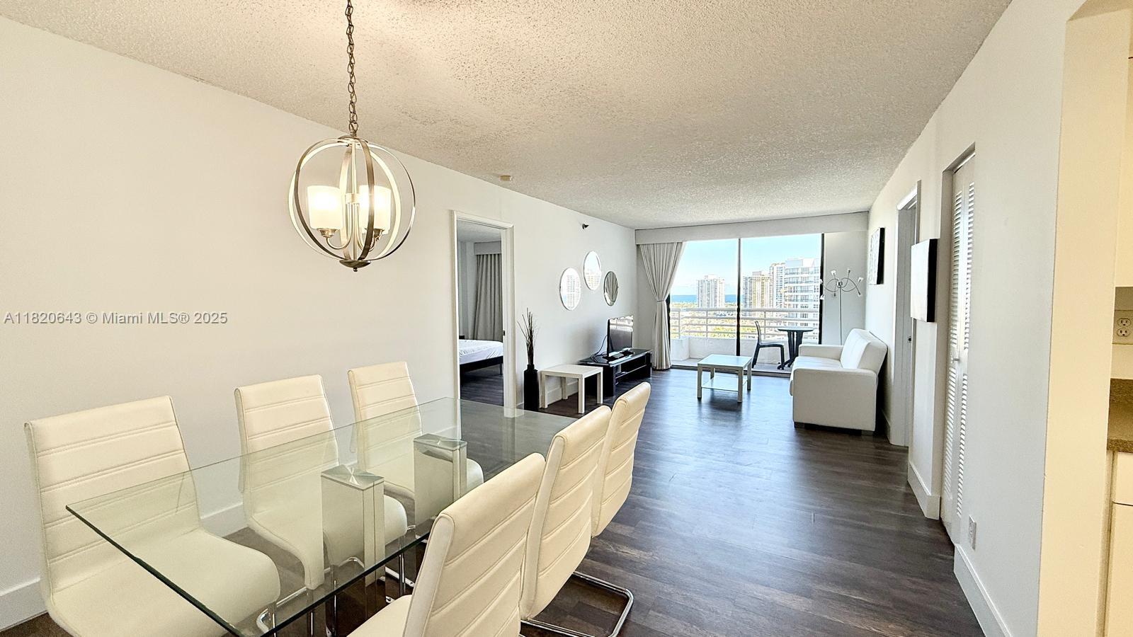 PARC CENTRAL AVENTURA EAS - Residential Lease