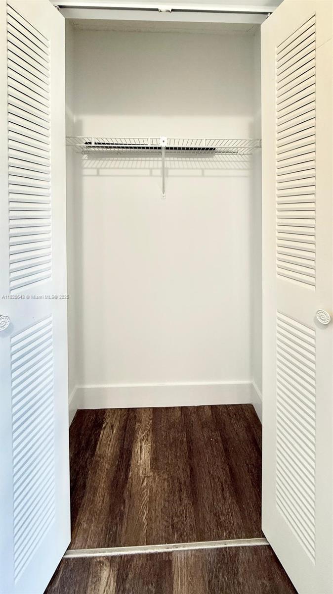 PARC CENTRAL AVENTURA EAS - Residential Lease