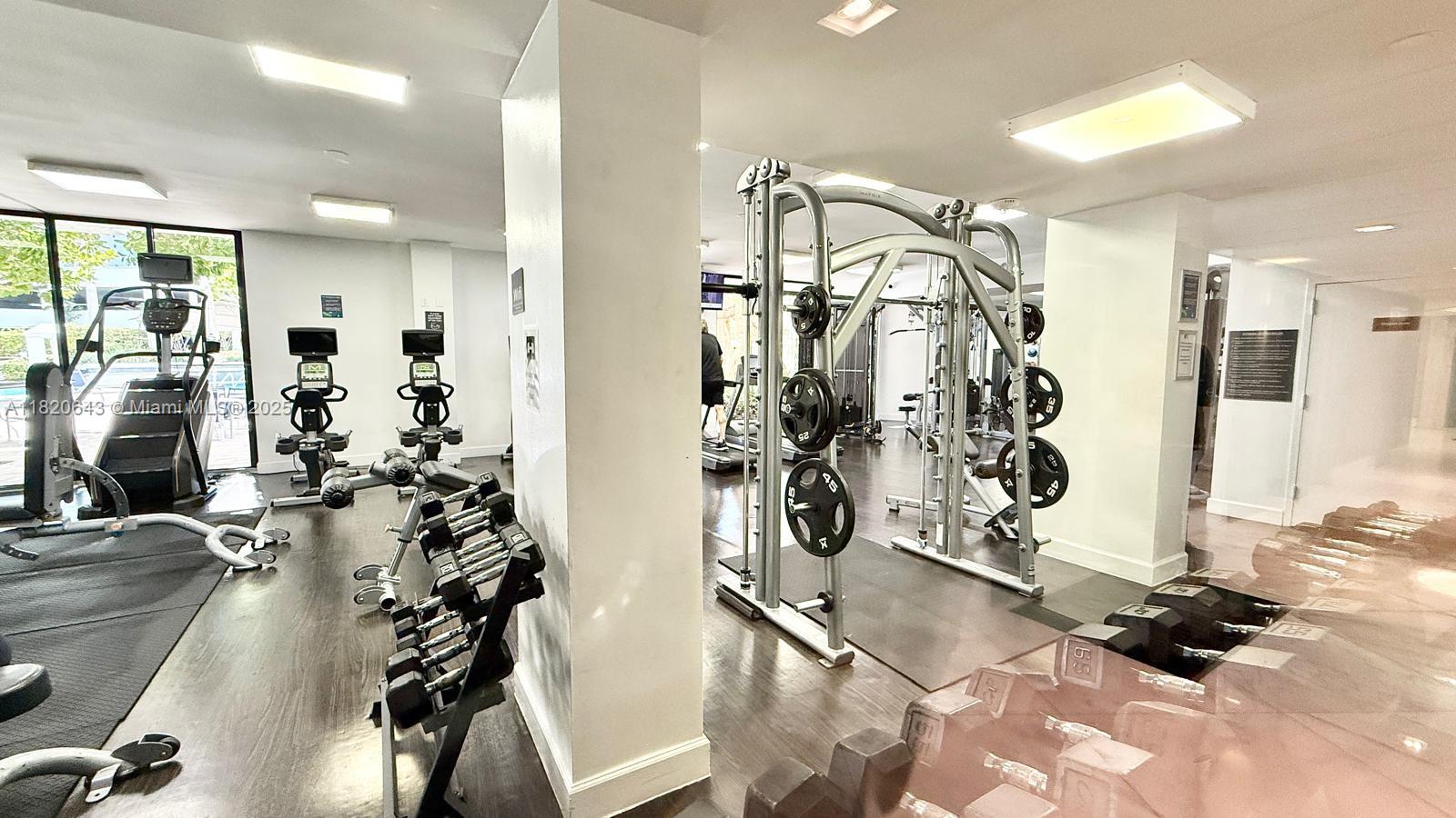 PARC CENTRAL AVENTURA EAS - Residential Lease