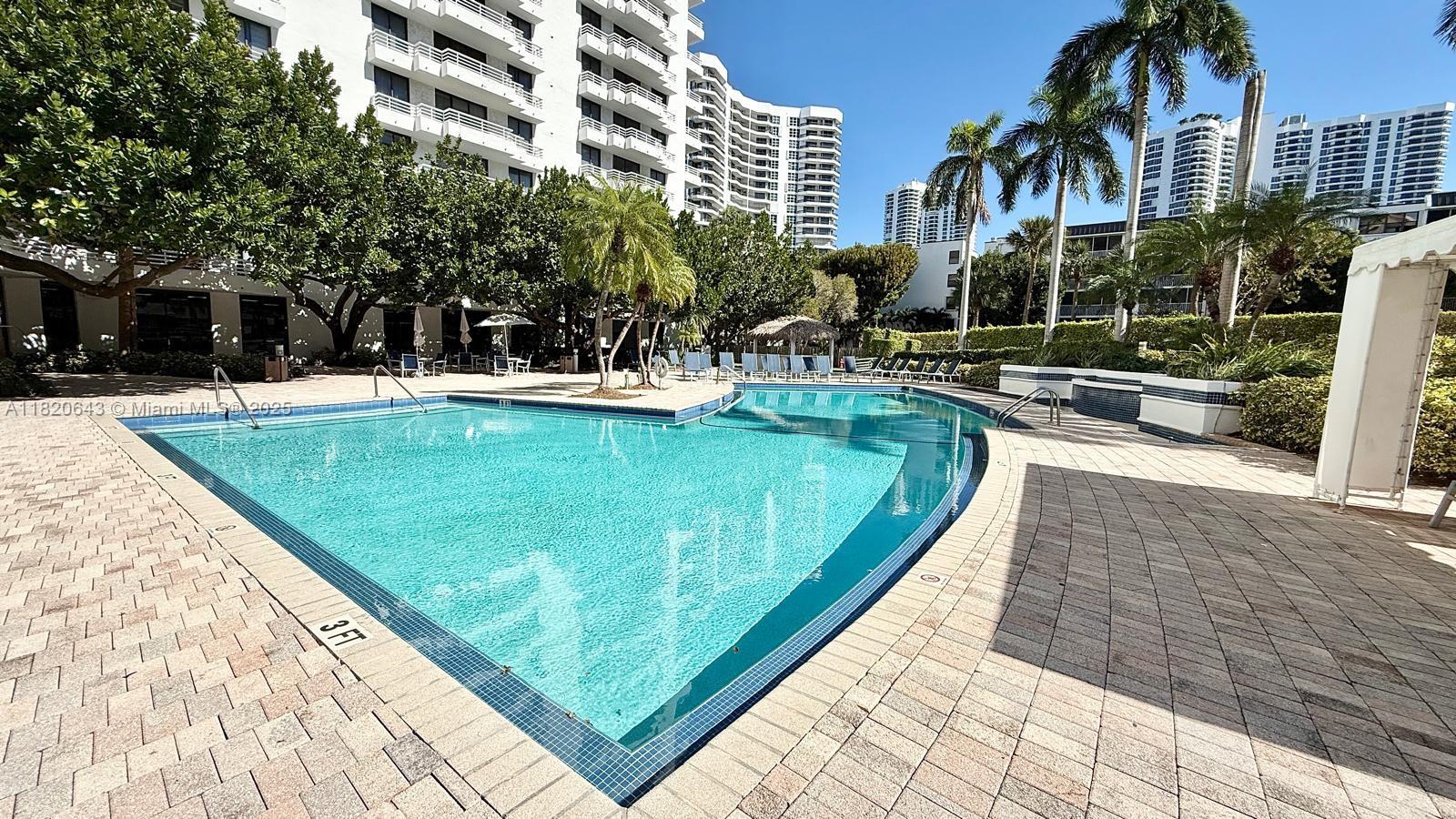 PARC CENTRAL AVENTURA EAS - Residential Lease