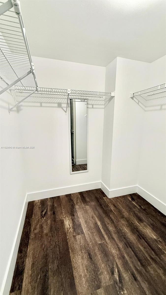 PARC CENTRAL AVENTURA EAS - Residential Lease