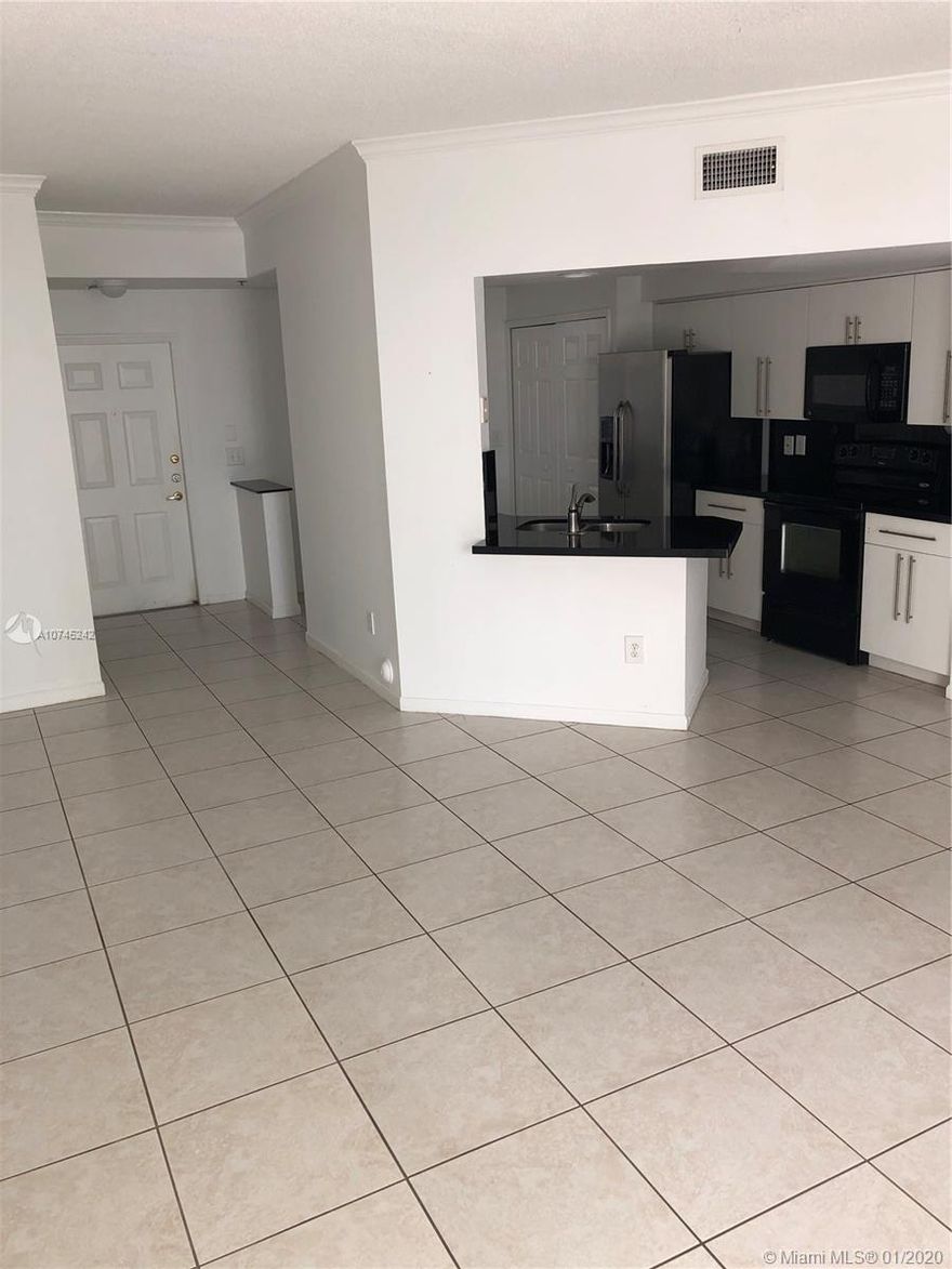 Fabulous ground floor 2 bed 2 bath unit in the heart of Aventura.The resort like complex is surrounded by breathtaking water views of the Miami Bay.The unit has been updated with granite countertops and tile floors make it open and airy.Best price in complex,not a fixer upper.The clubhouse amenities are outstanding and recently renewed,the gym and common areas included.The main pool at the clubhouse faces the Bay with unlimited views of the sea and the modern new buildings.The complex is also pet friendly.the property is located within walking distance from Stores and houses of worship.Back on Market....