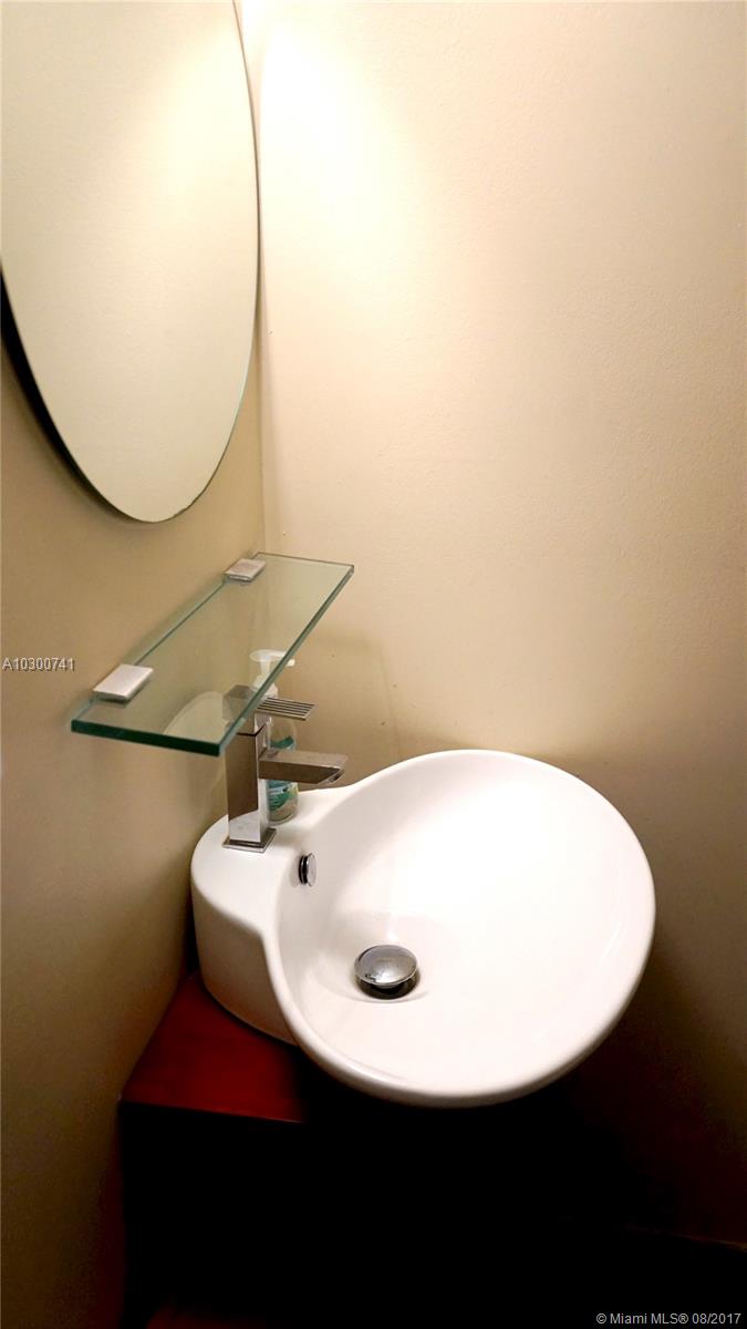 OCEAN RESERVE CONDO - Residential Lease