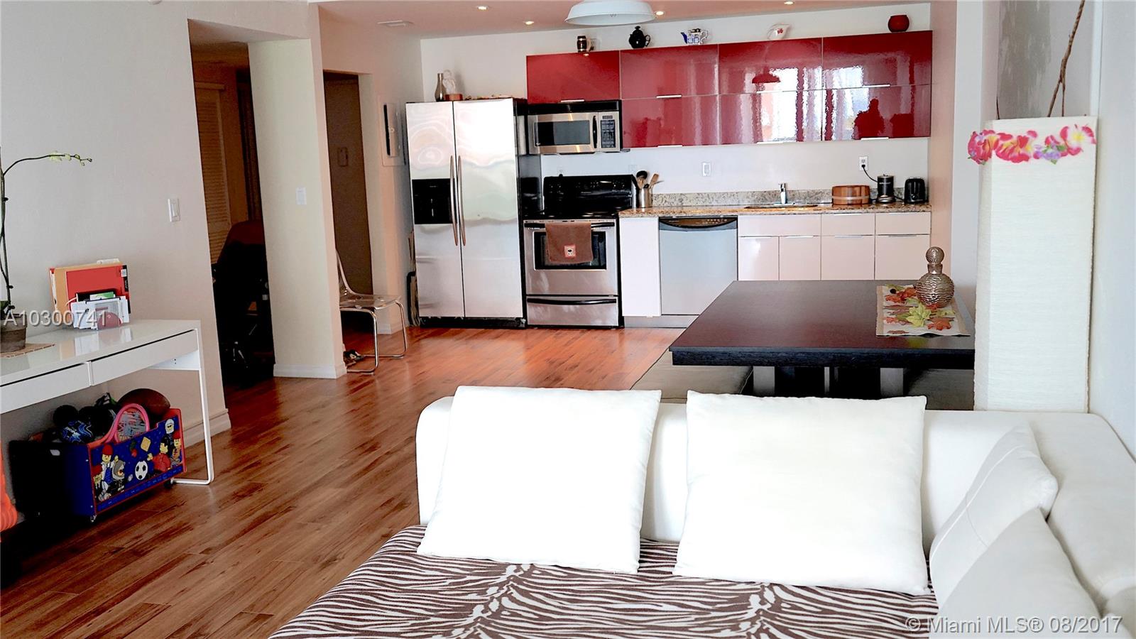 OCEAN RESERVE CONDO - Residential Lease