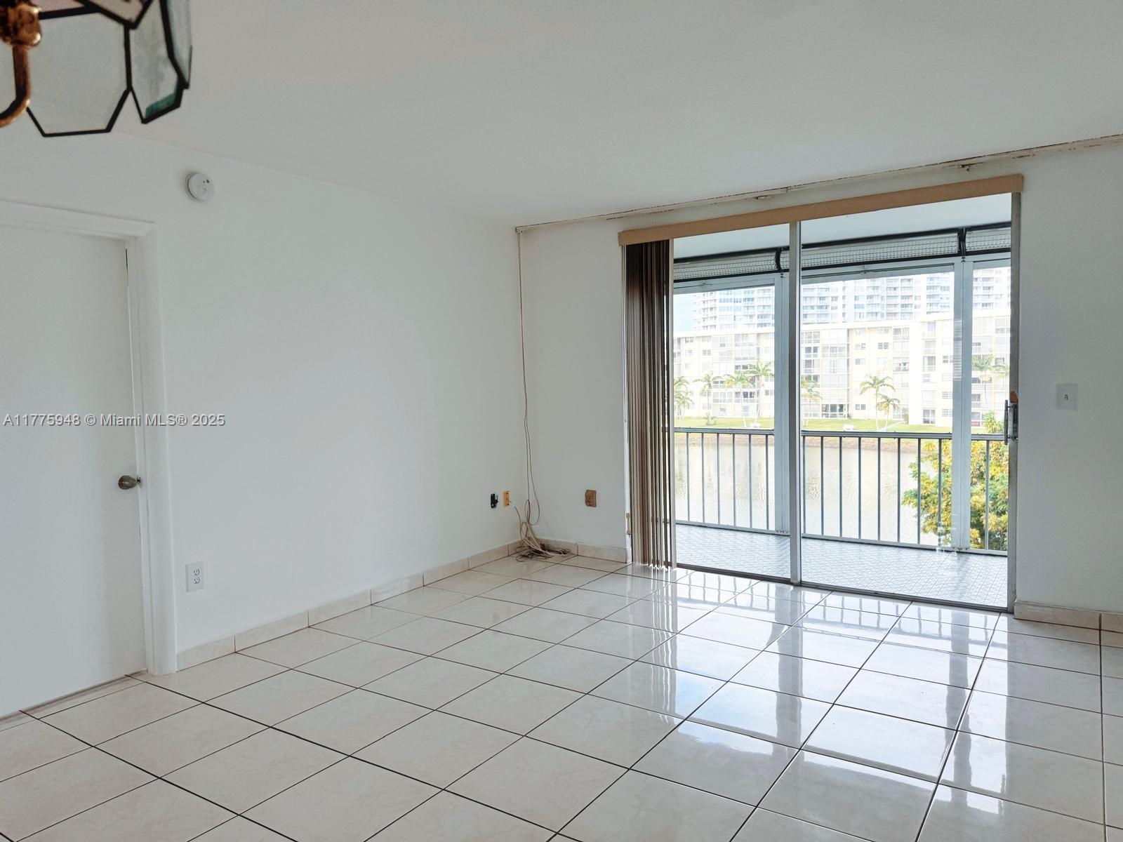 POINT EAST SEC III CONDO - Residential