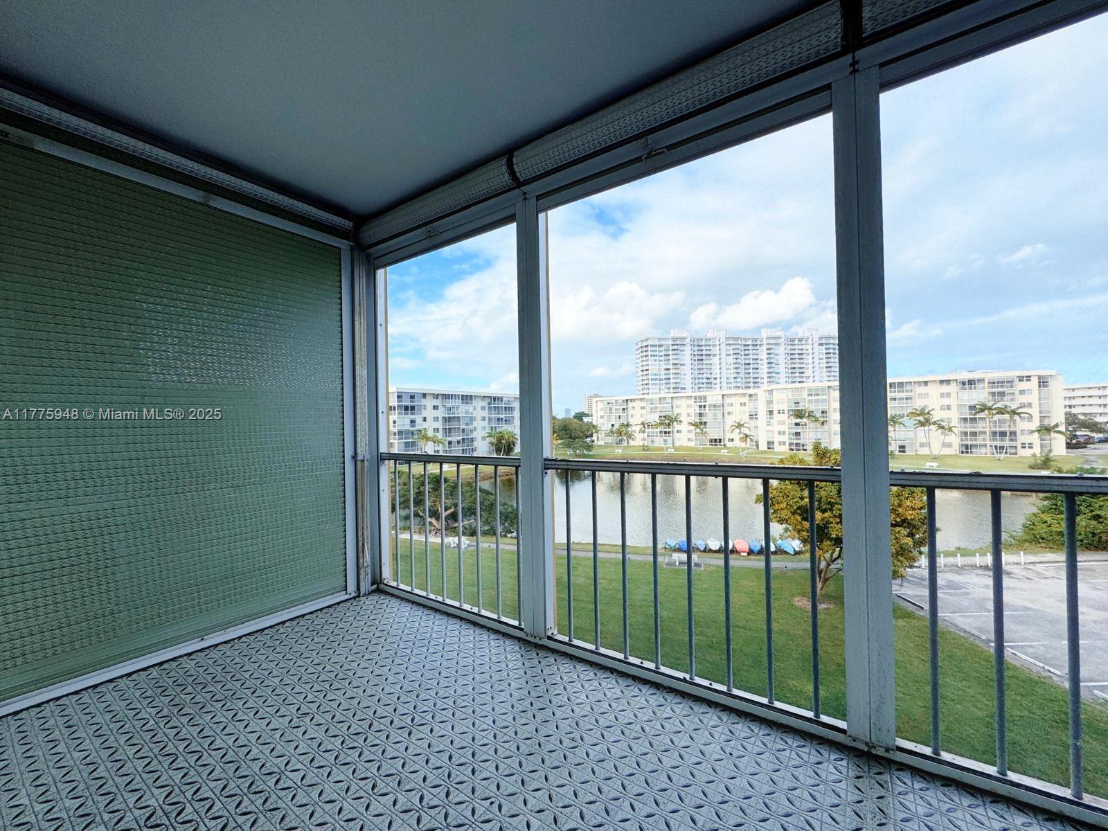 POINT EAST SEC III CONDO - Residential