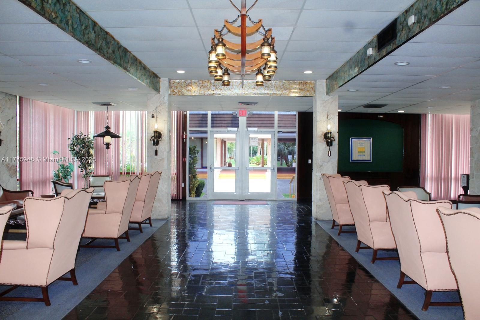 POINT EAST SEC III CONDO - Residential