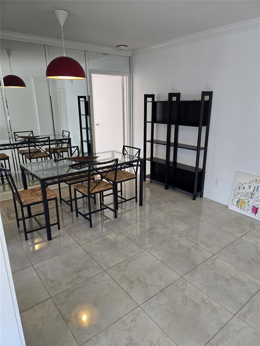 PLAZA OF AMERICAS CONDO P - Residential Lease