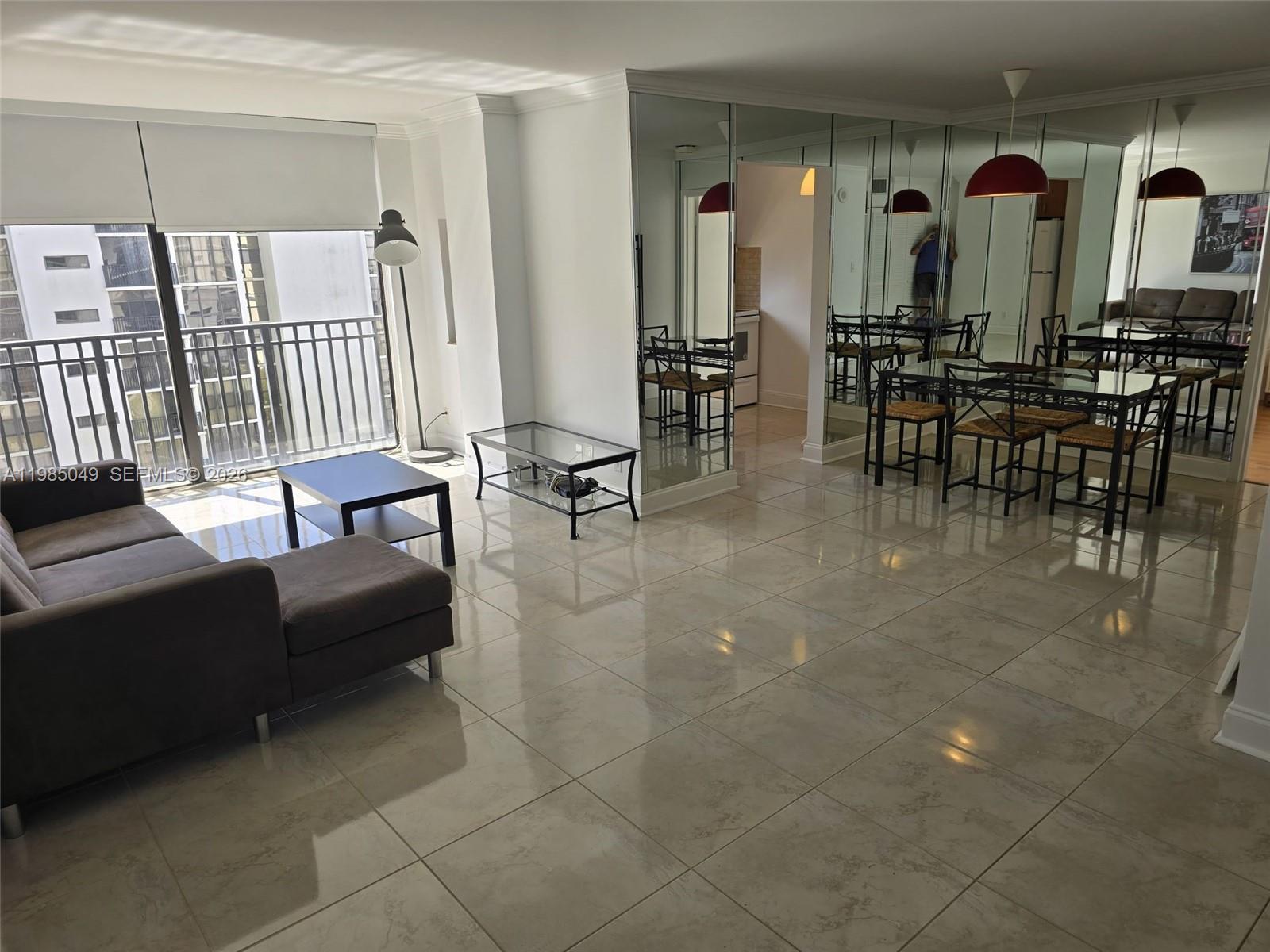 PLAZA OF AMERICAS CONDO P - Residential Lease