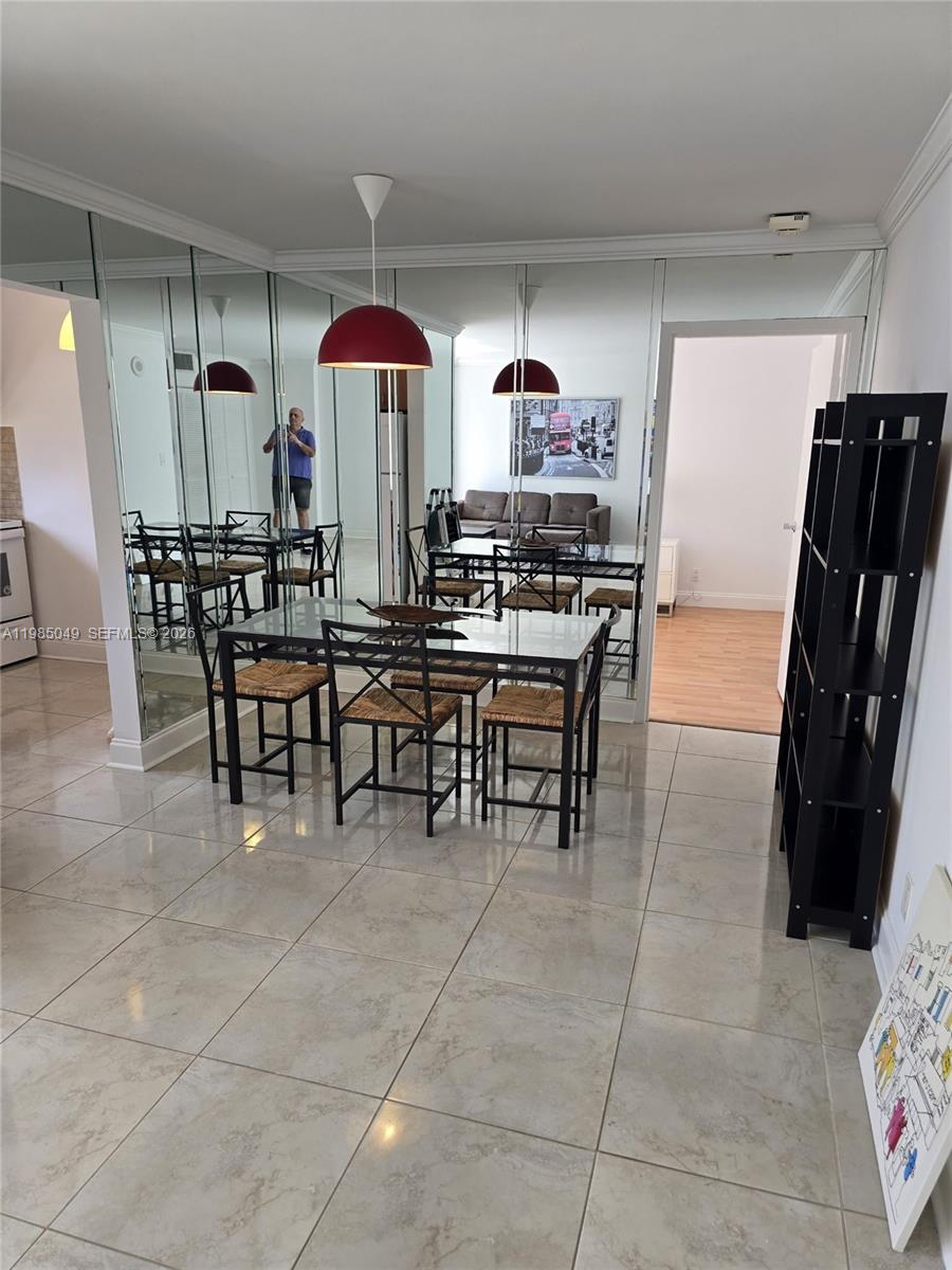 PLAZA OF AMERICAS CONDO P - Residential Lease
