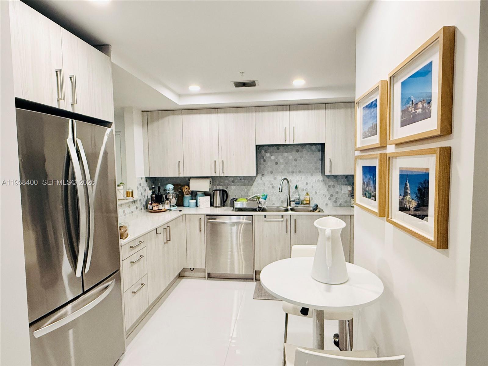 ISLANDS AT DORAL 1ST ADDI - Residential