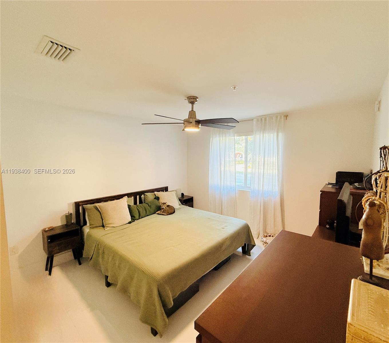 ISLANDS AT DORAL 1ST ADDI - Residential