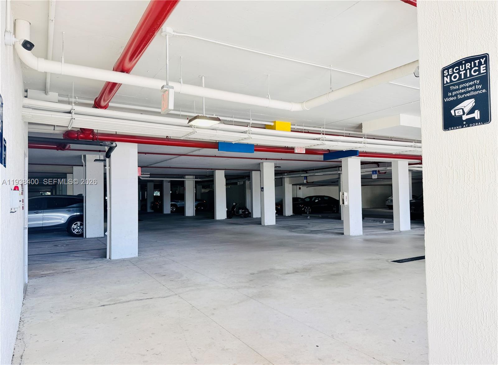 ISLANDS AT DORAL 1ST ADDI - Residential