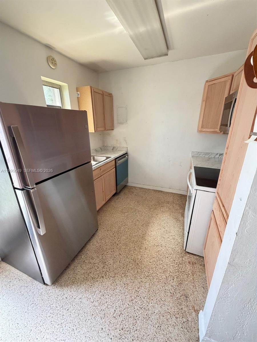 NEW SO MIAMI HEIGHTS SEC - Residential