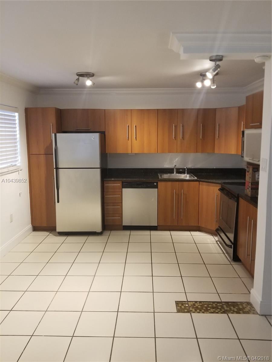 BARCELONA COURT CONDO - Residential Lease