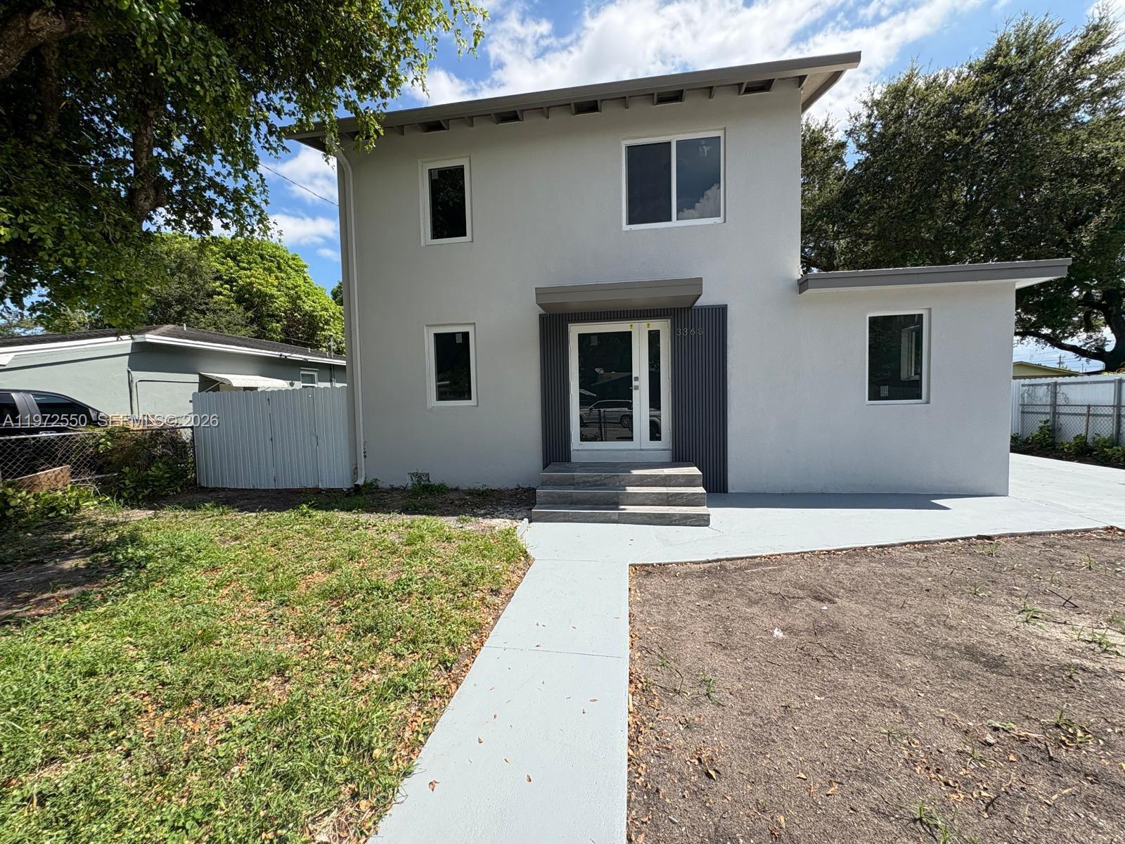 SEMINOLE LAWNS - Residential Lease