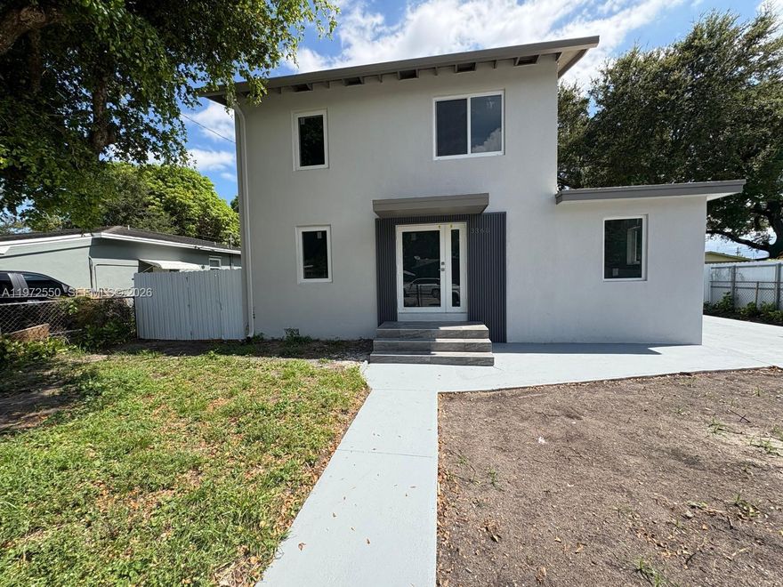 Beautifully remodeled efficiency featuring a fully updated bathroom, designated sleeping area, and enough space to comfortably fit a small dining table for two. Enjoy a private entrance for added privacy and convenience. Shared washer and dryer available at no additional cost. Move-in ready and centrally located.