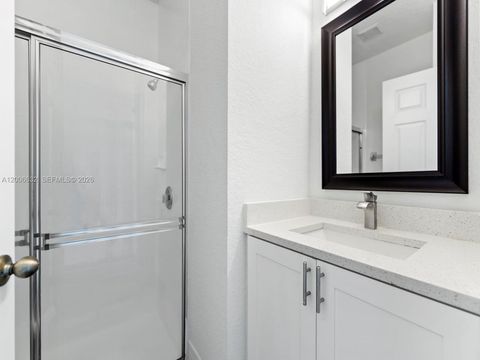 Tiny photo for 1464 SE 26th Ave, Homestead, FL 33035 (MLS # A12006632)