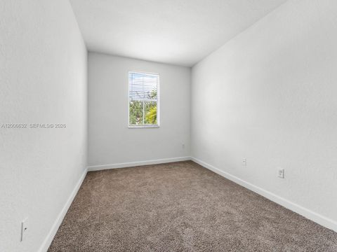 Tiny photo for 1464 SE 26th Ave, Homestead, FL 33035 (MLS # A12006632)