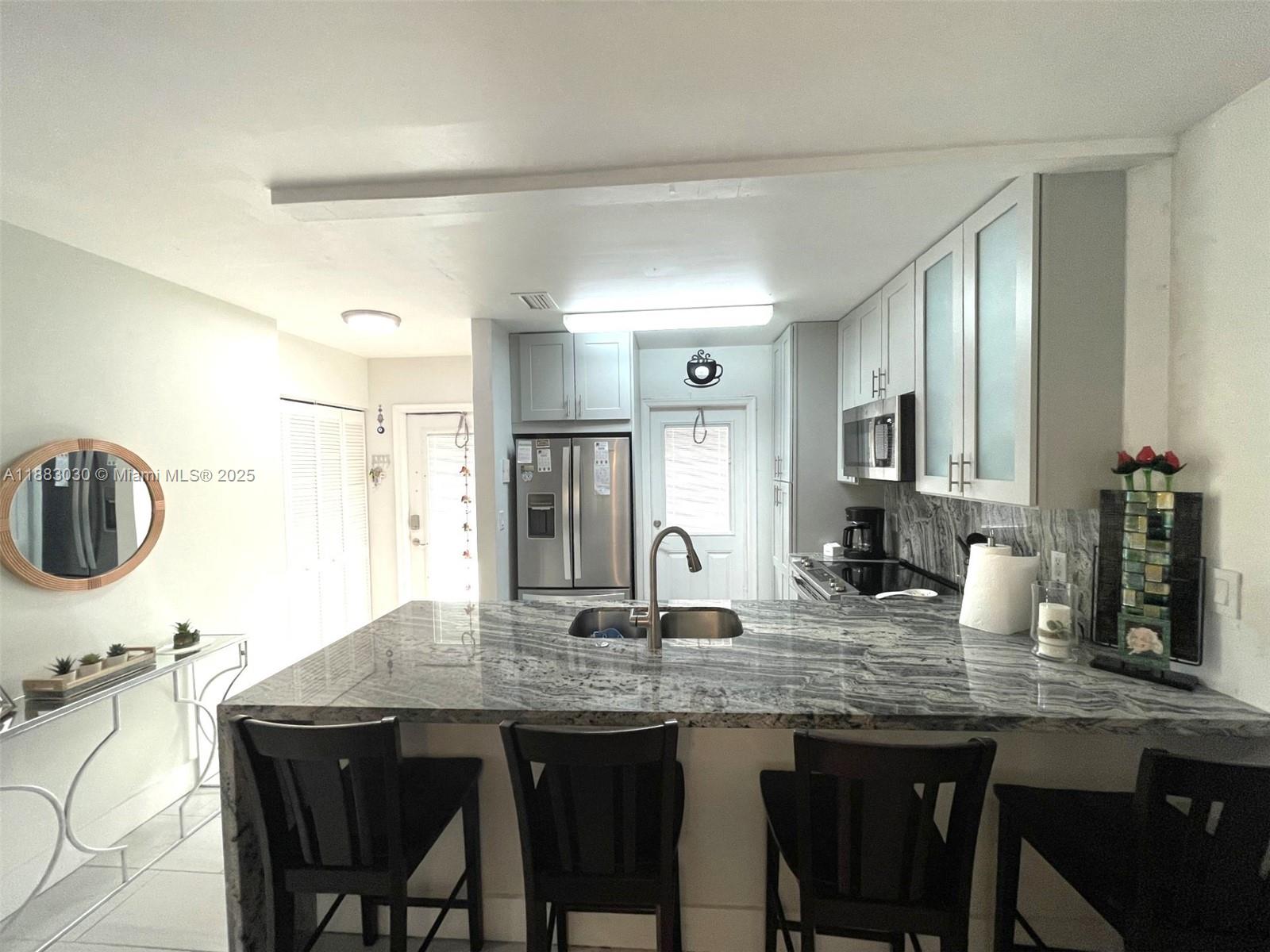 5103 NW 35th St 402