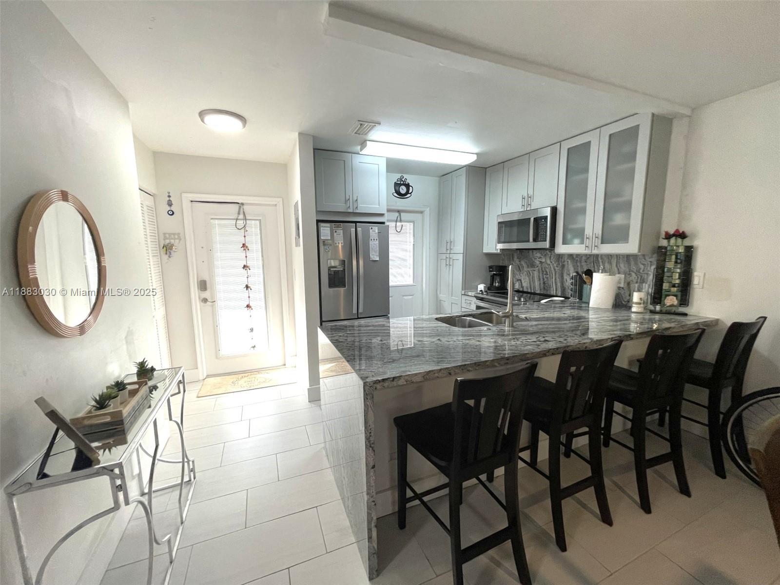 5103 NW 35th St 402
