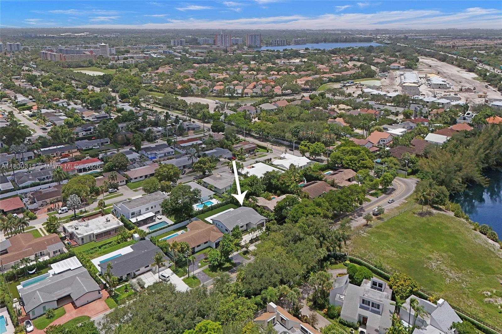 SKYLAKE MANORS - Residential