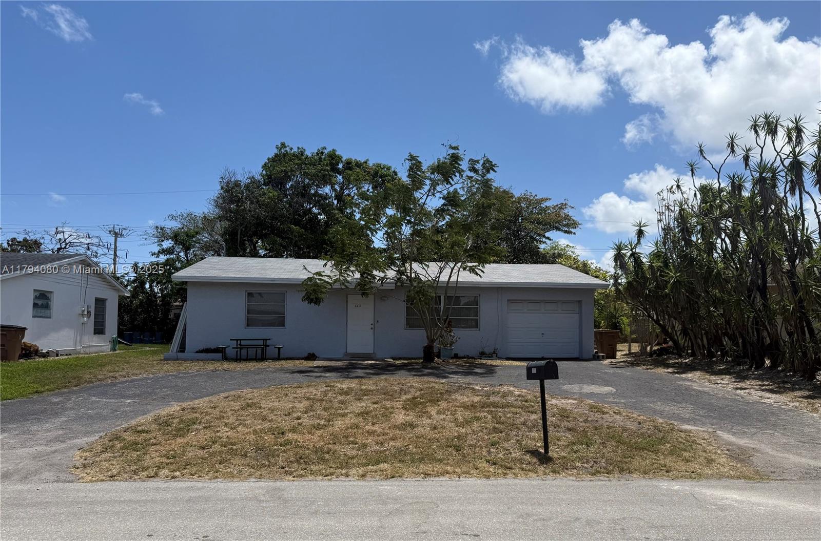 Property for Sale at 660 Sw 14th Pl, Deerfield Beach, Broward County, Florida - Bedrooms: 2 
Bathrooms: 1  - $424,999