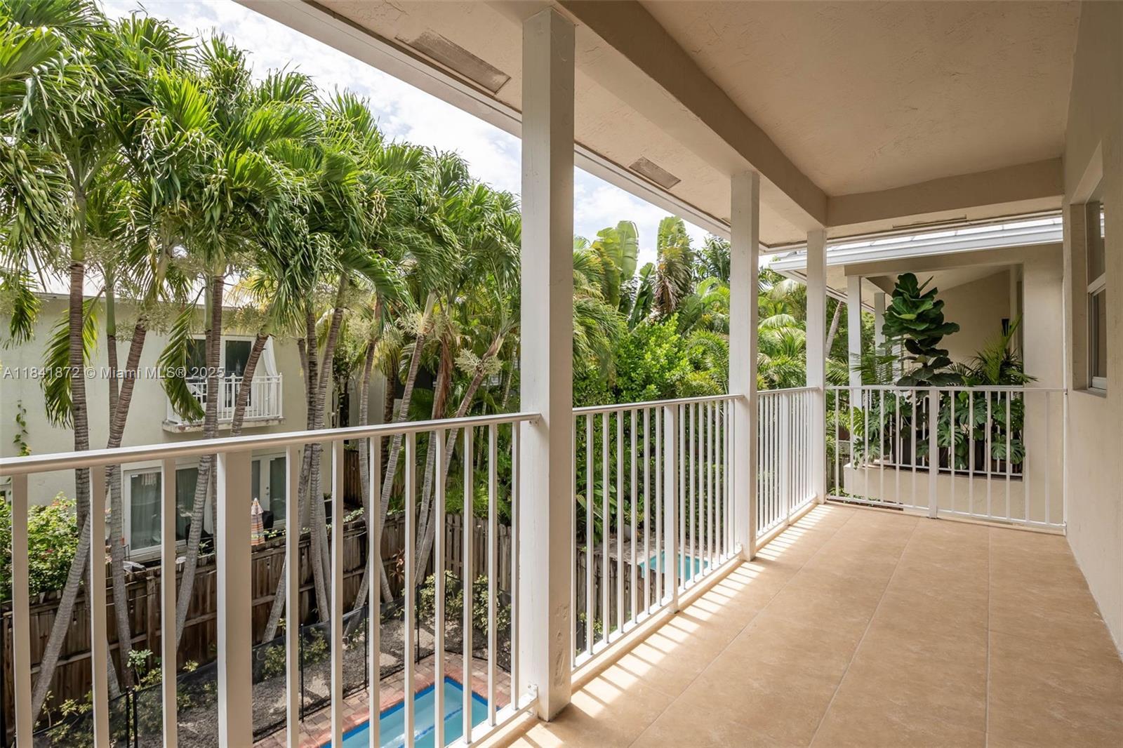 ENCHANTED GROVE VILLAS CO - Residential Lease