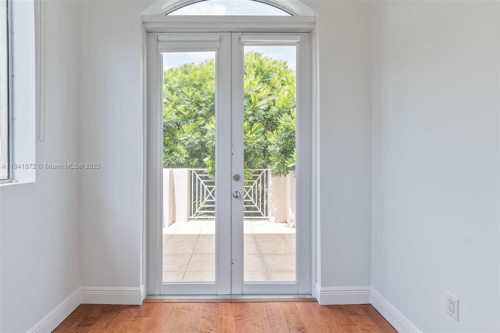 ENCHANTED GROVE VILLAS CO - Residential Lease