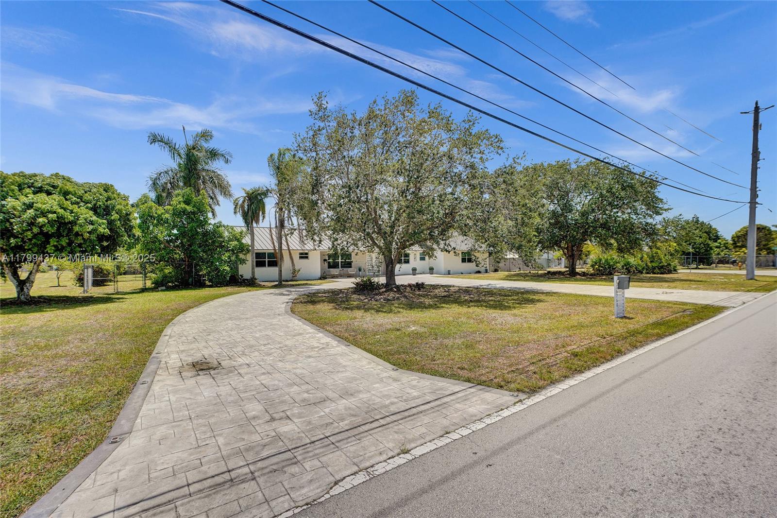 16760 SW 296th St