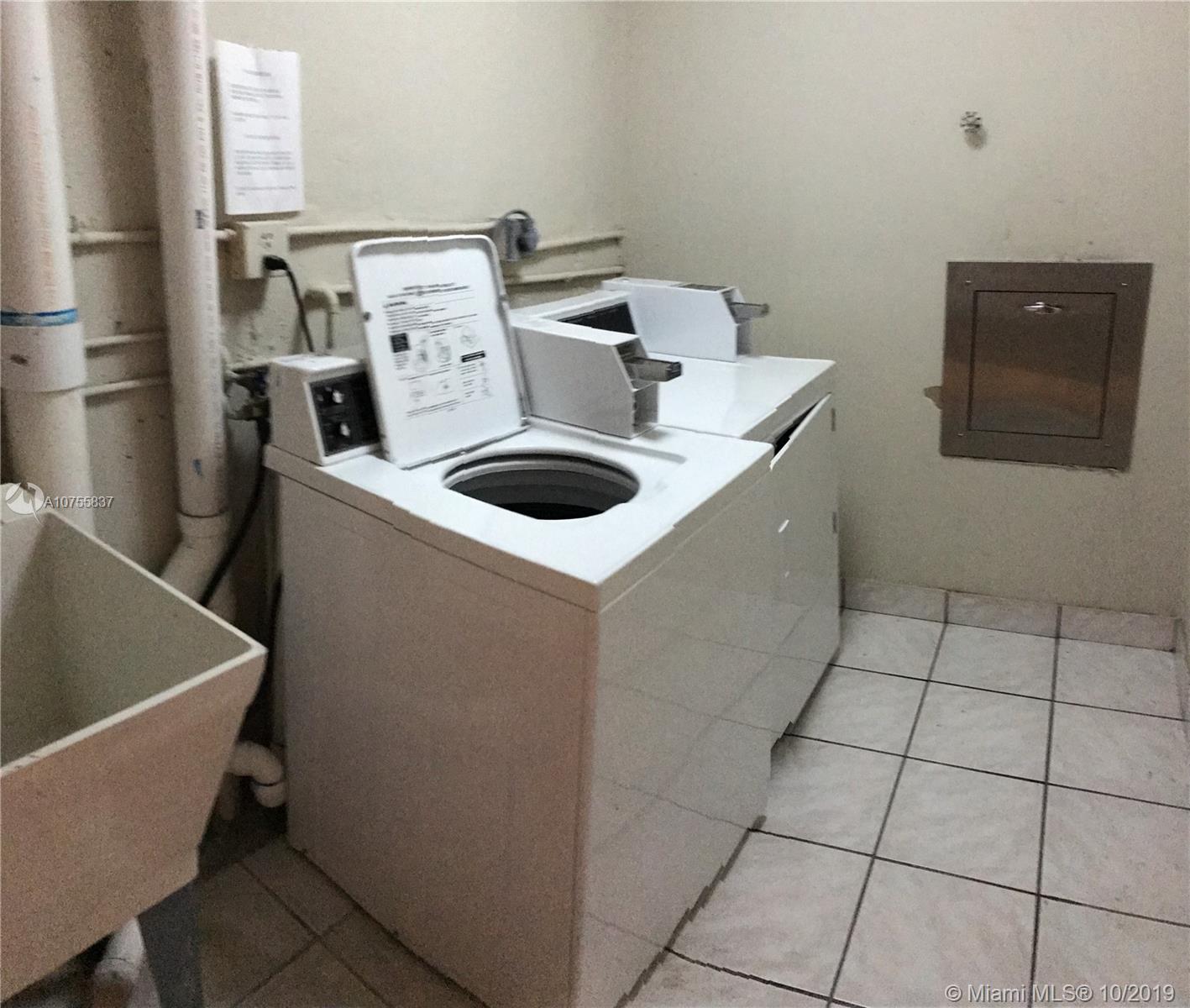 THE GEORGIAN CONDO - Residential Lease