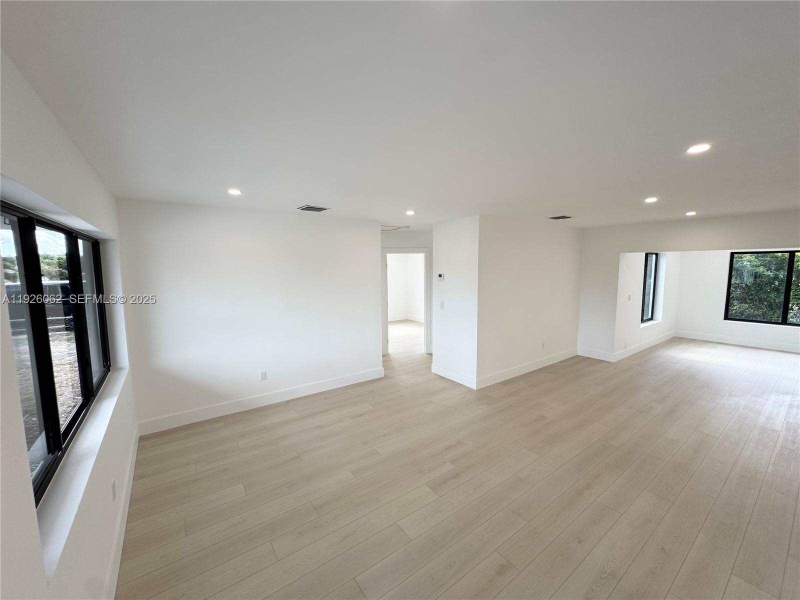 SCOTT ESTS SEC 2 - Residential Lease