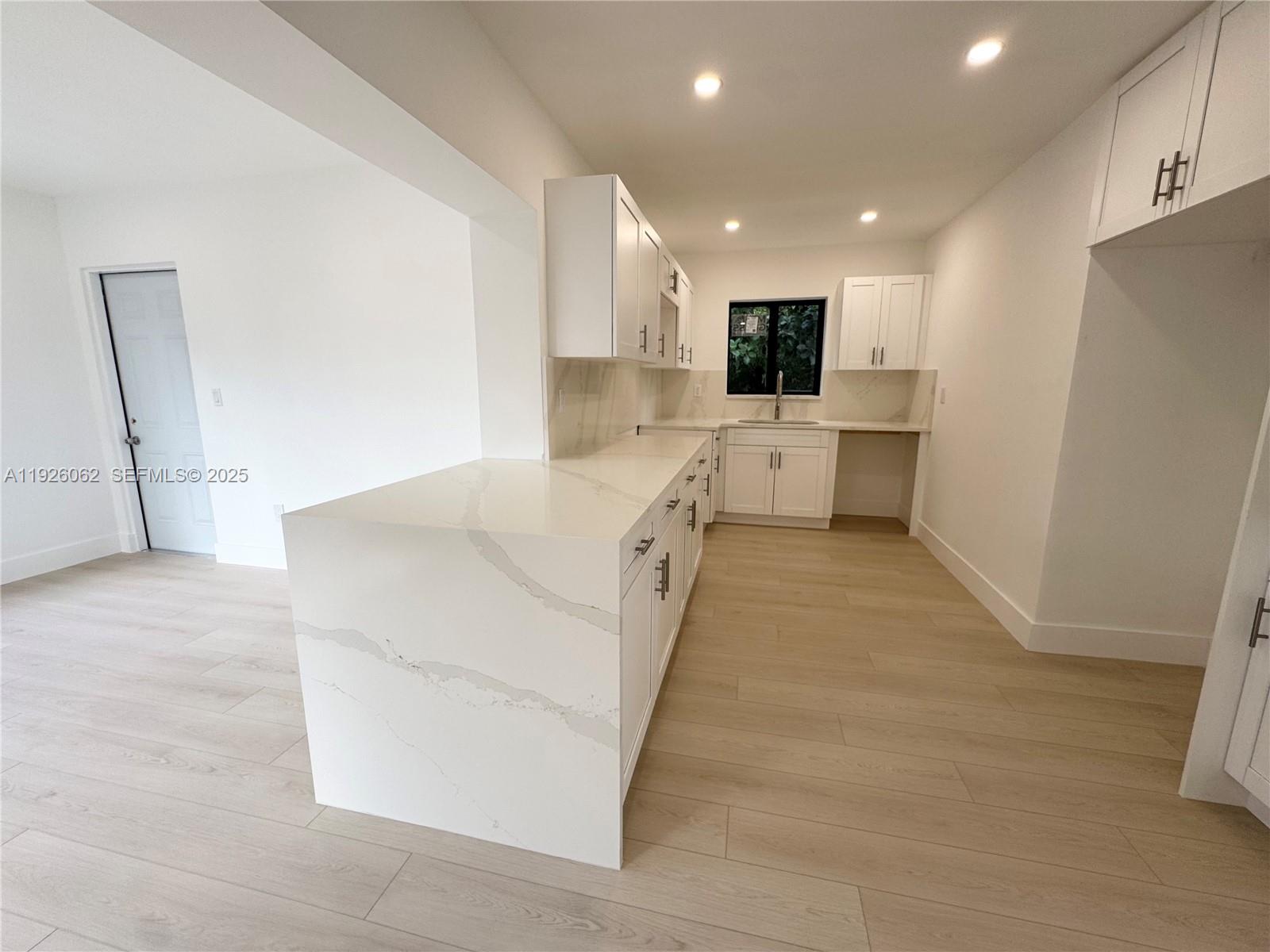 SCOTT ESTS SEC 2 - Residential Lease