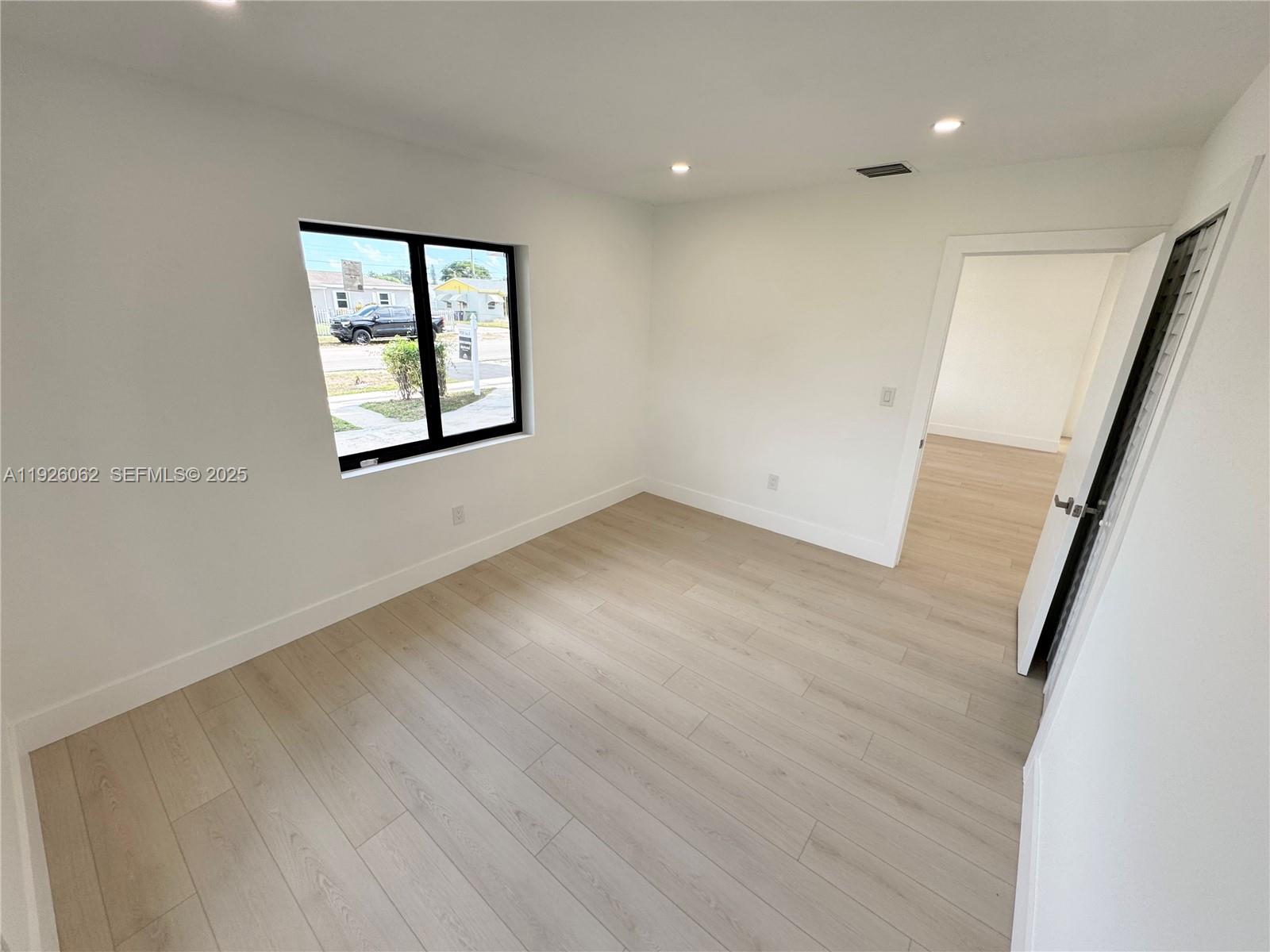 SCOTT ESTS SEC 2 - Residential Lease