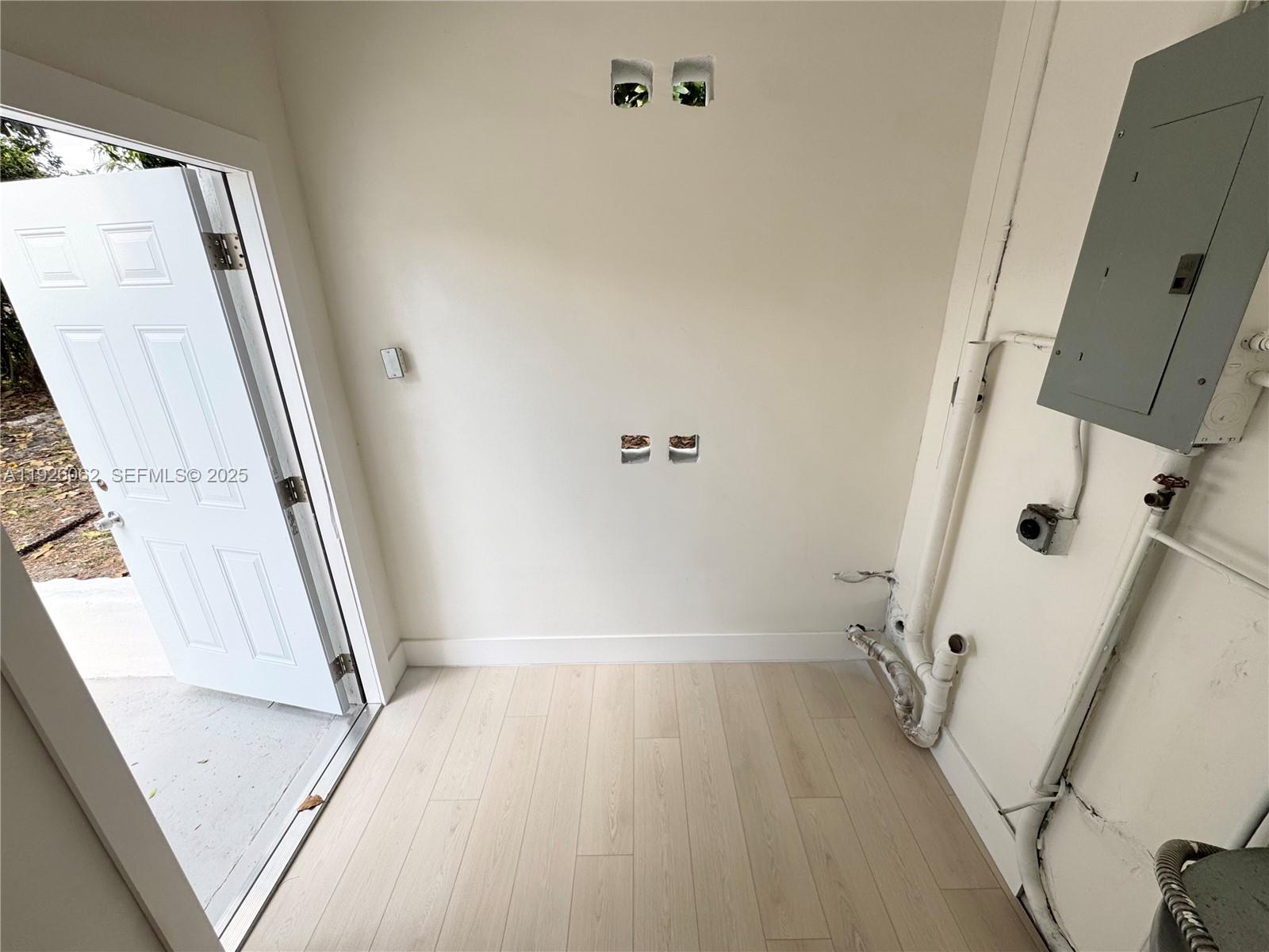 SCOTT ESTS SEC 2 - Residential Lease