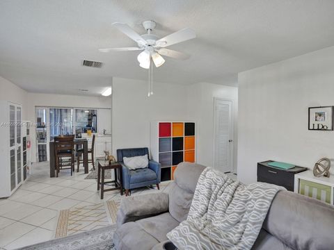 Single Family Residence in Tamarac FL 4925 52nd Ct 13.jpg