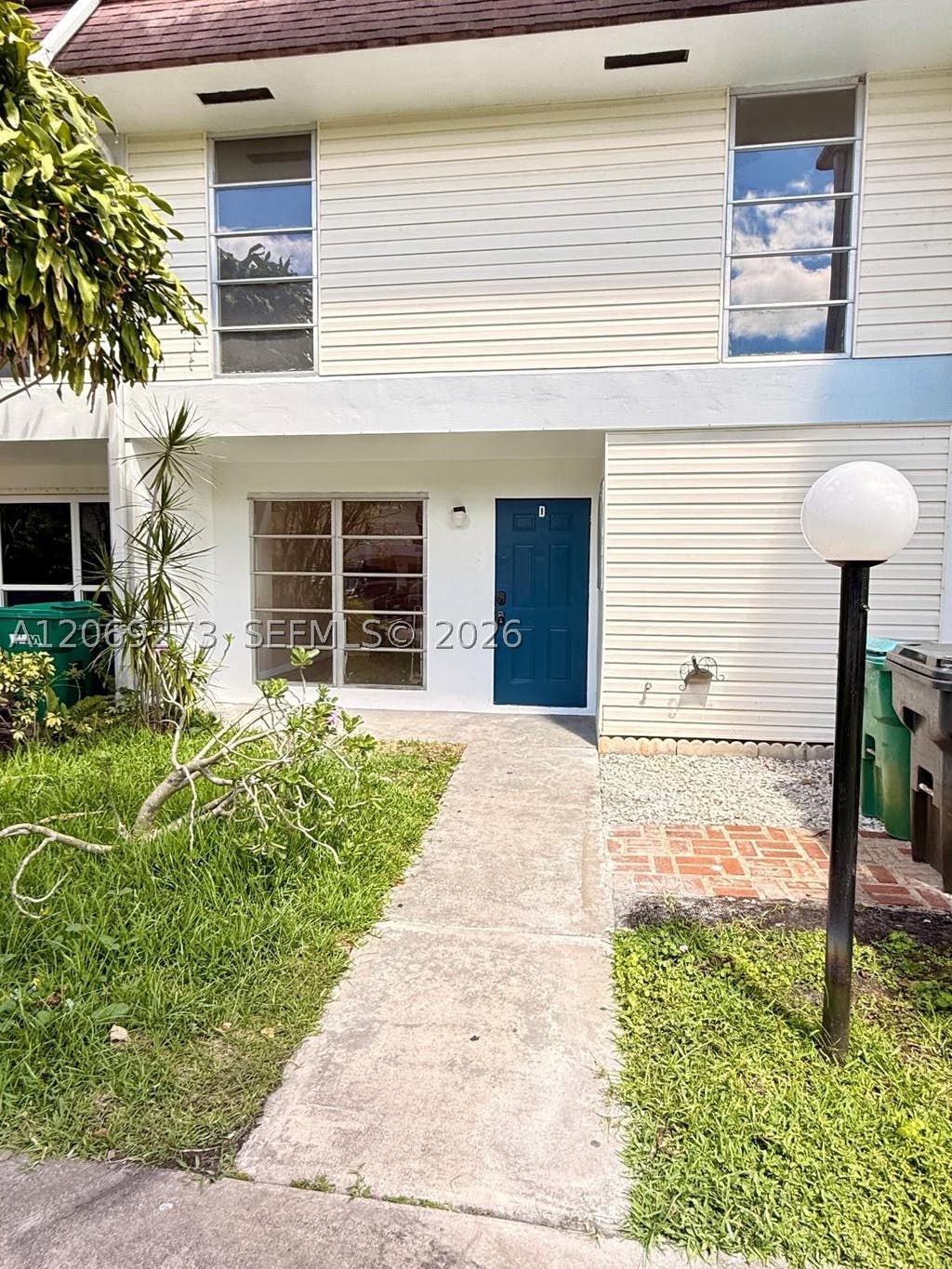 Photo of 3301 Raleigh St #4D, Hollywood, FL 33021 (MLS # A12069273)