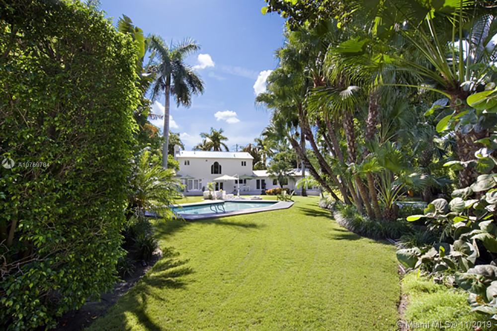 SUNSET ISLANDS-ISLAND NO - Residential