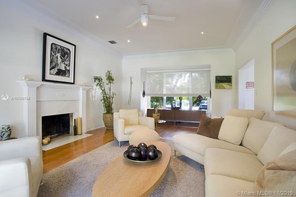 SUNSET ISLANDS-ISLAND NO - Residential