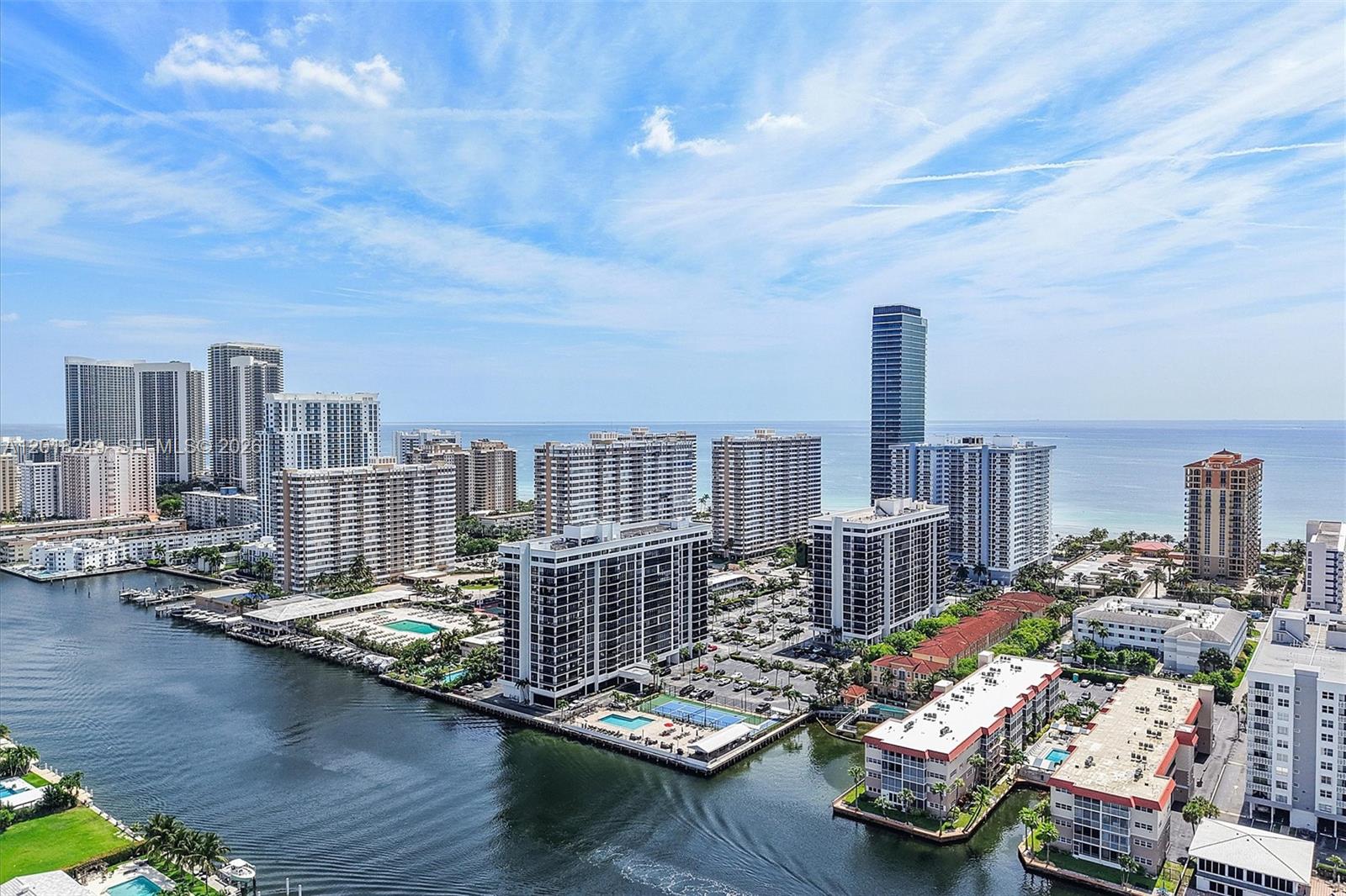 AVANT GARDE CONDO - Residential