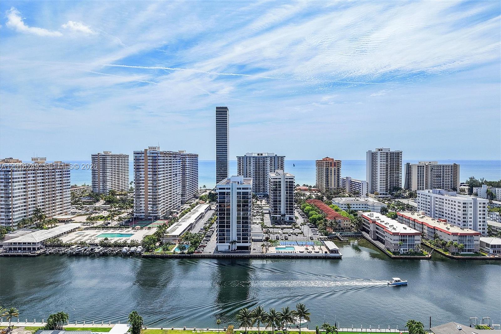 AVANT GARDE CONDO - Residential