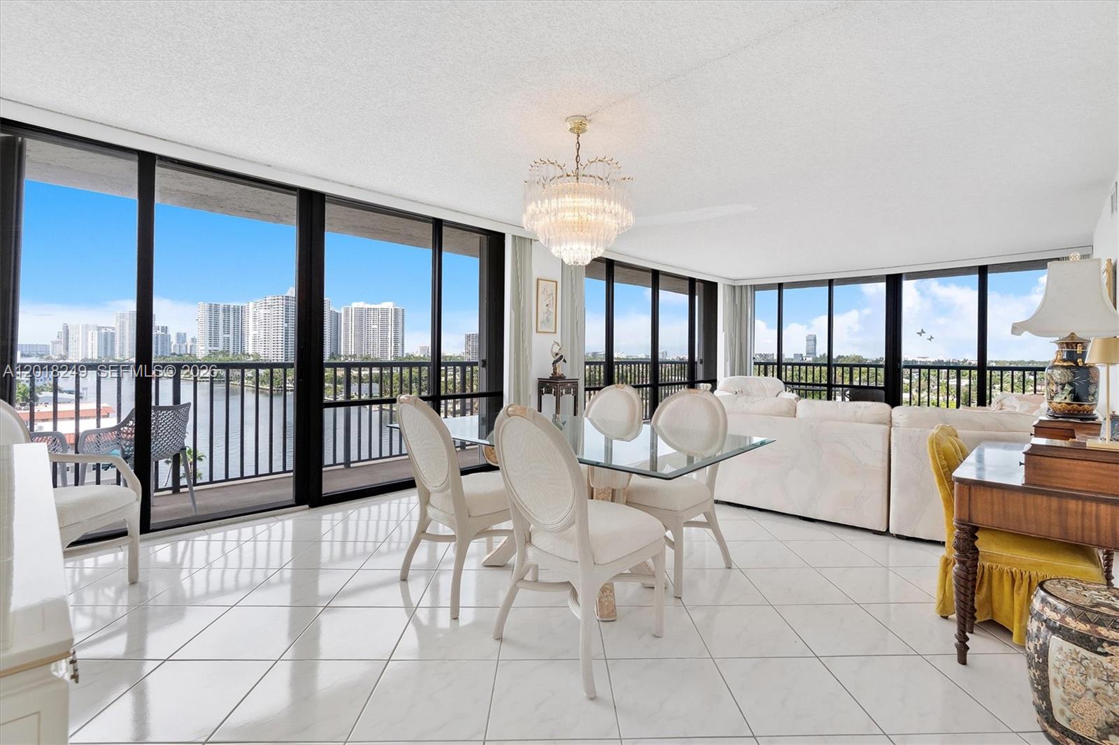 AVANT GARDE CONDO - Residential