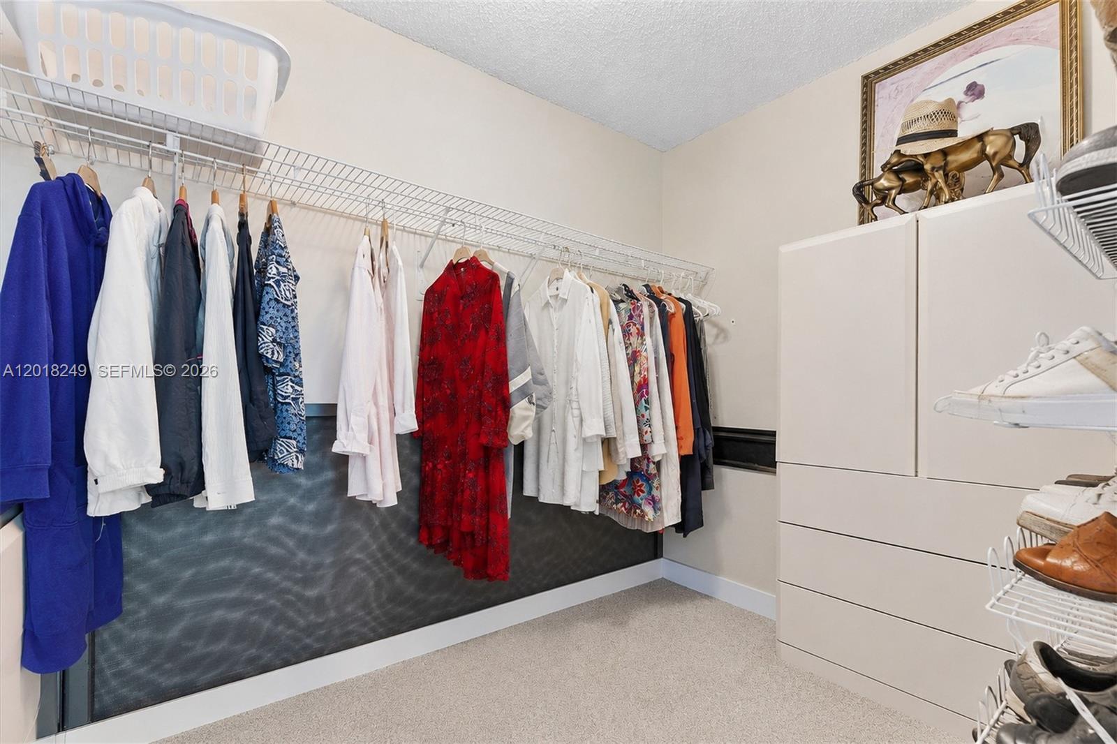 AVANT GARDE CONDO - Residential